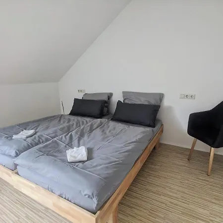 Ueber Den Daechern Von Kirchheim, Modernes Apartment Kirchheim unter Teck Extérieur photo