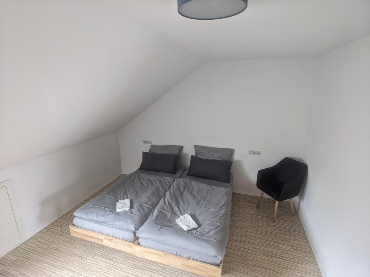 Apartamento über Den Dächern Von Kirchheim, Modernes